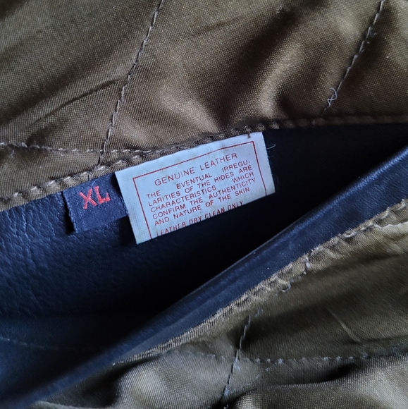 🎞🎥Planet Hollywood Paris Reversible Leather Jacket🎥🎞 - Picture 4 of 8